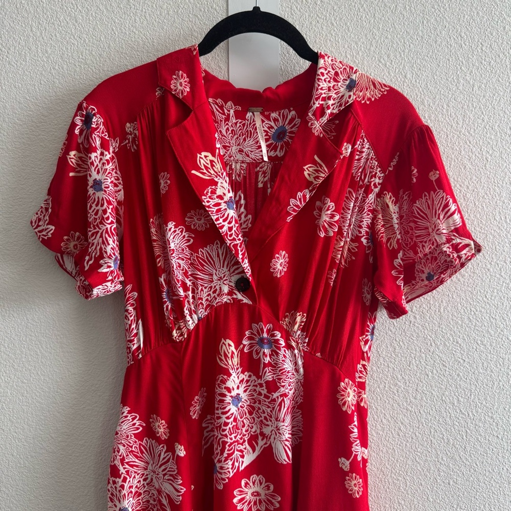 Free People Blue Hawaii Red Floral Print Short Sleeve Mini Dress A-Line Boho - Picture 4 of 14